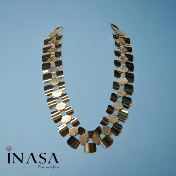 Neo design Golden & Matte finish Interlinked plate statement Necklace - Image 2